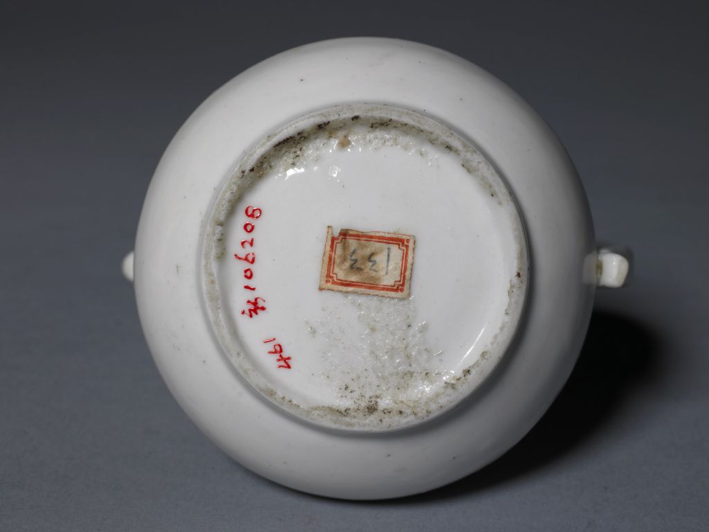 图片[2]-Dehua white glaze gourd pot-China Archive